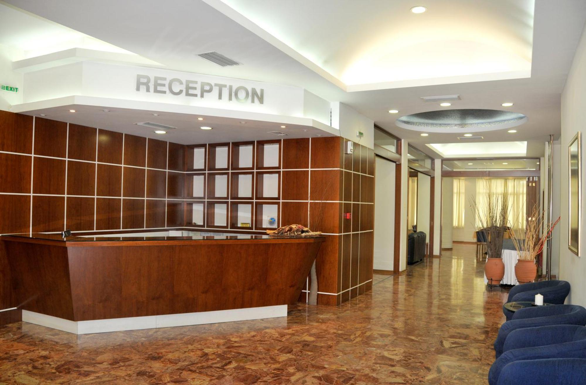 Hotel Elena ลาเมีย ภายนอก รูปภาพ