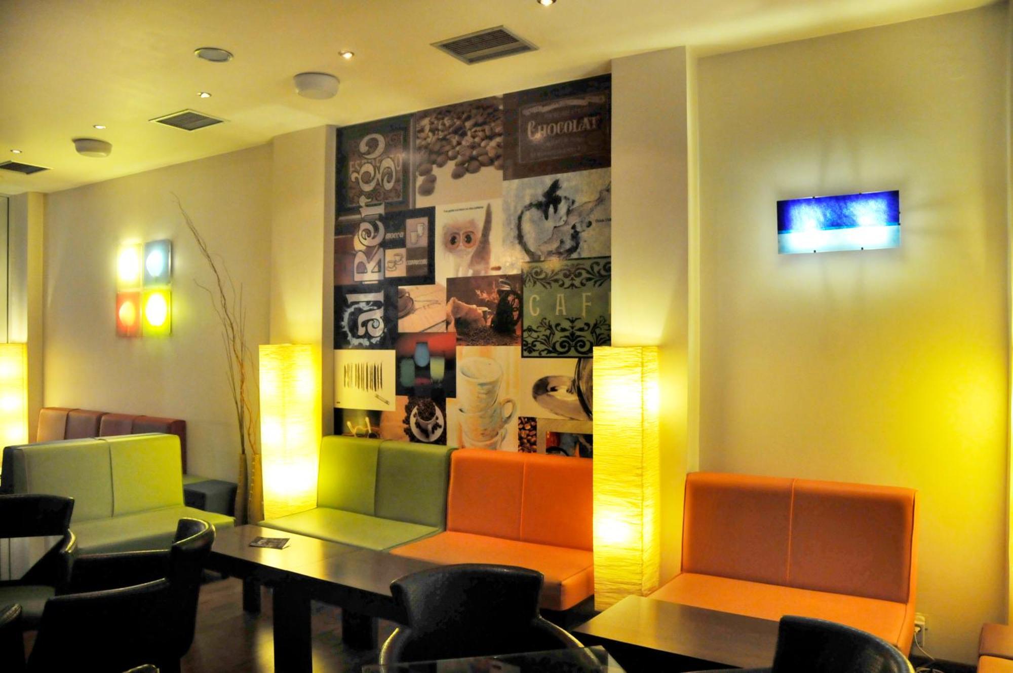 Hotel Elena ลาเมีย ภายนอก รูปภาพ
